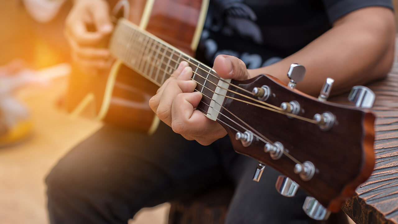 7 faltas a evitar en la guitarra